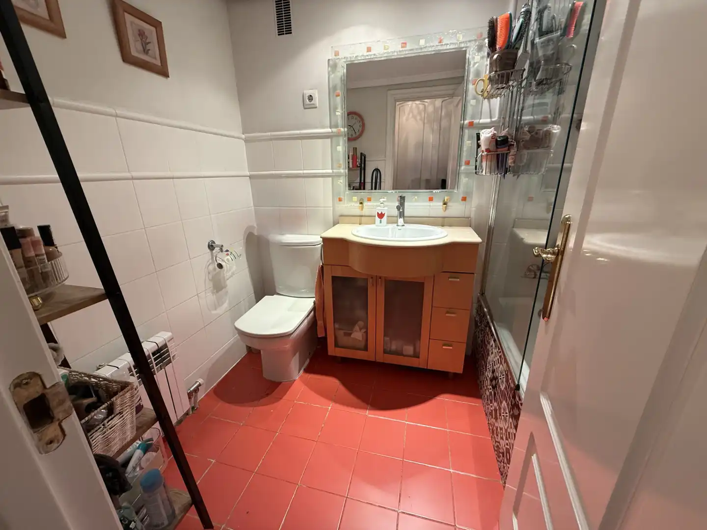 Badezimmer von Wohnung zum Verkauf in Madrid mit Klimaanlage, Heizung und Privatgarten