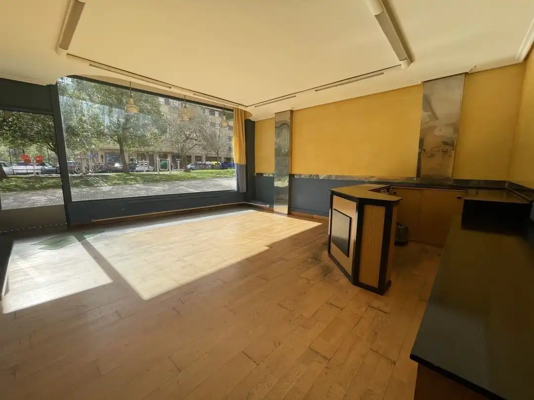 Local comercial en venta en Legazpi, imagen 4