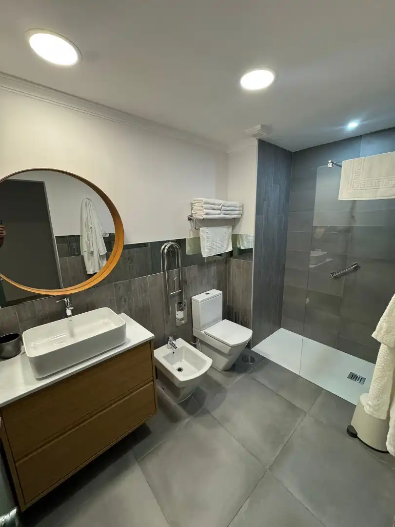 Baño de Piso de alquiler en Las Palmas de Gran Canaria con Trastero, Amueblado y Horno