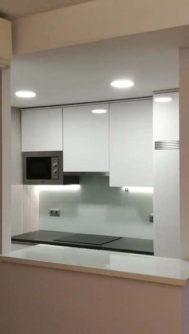 Kitchen of Flat for rent in Madrid  with Air Conditioner, Heating and Parquet flooring