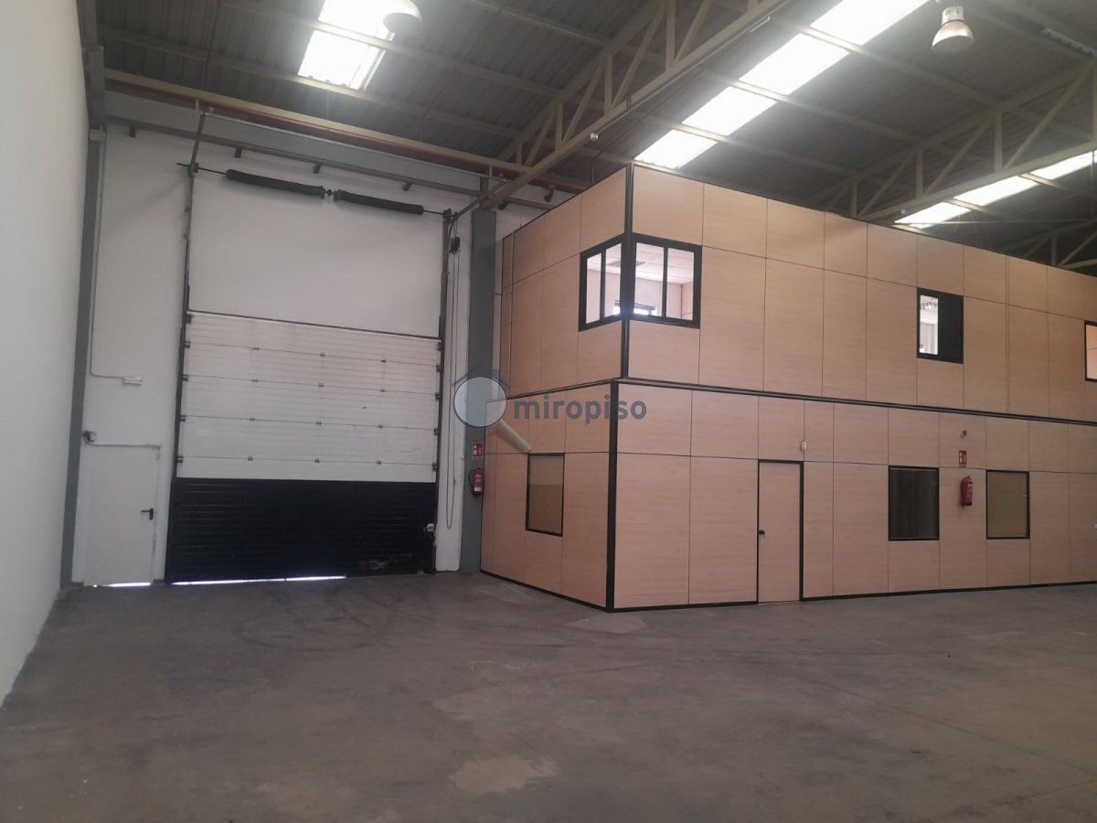 Nau industrial de lloguer en  Santa Cruz de Tenerife Capital