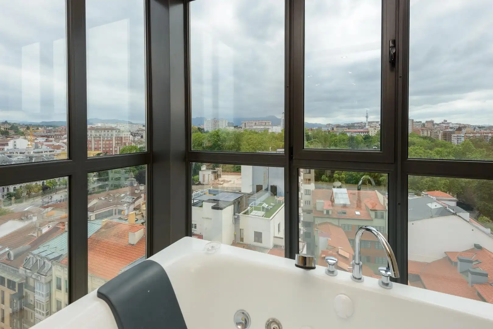 Balcony of Flat for sale in Oviedo   with Heating and Jacuzzi