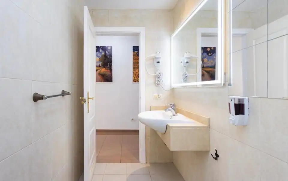 Baño de Planta baja en venta en Adeje con Jardín privado, Terraza y Amueblado