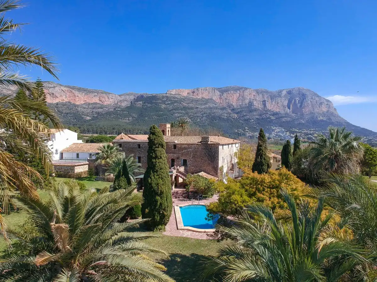 Außenansicht von Country house zum Verkauf in Dénia mit Terrasse und Schwimmbad