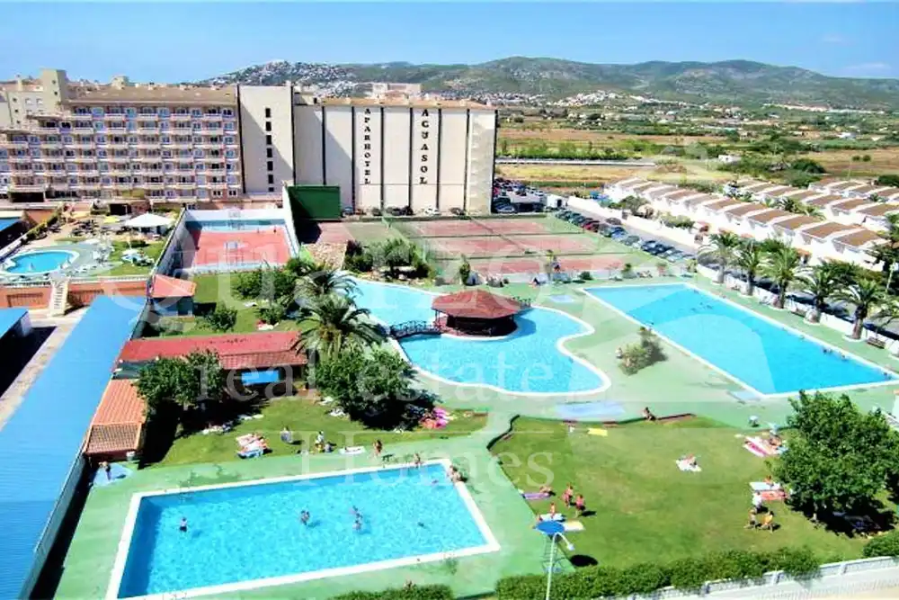 Piscina de Apartamento en venta en Peñíscola / Peníscola con Aire acondicionado, Calefacción y Amueblado