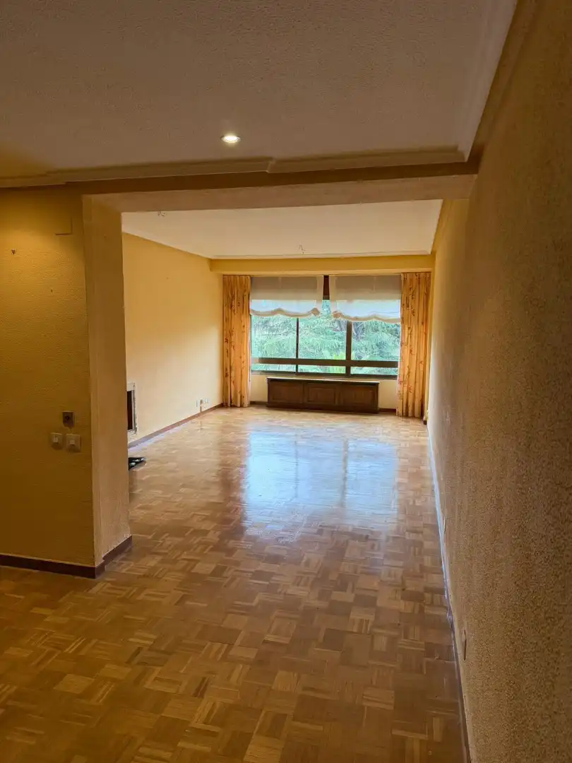 Flat with lift for sale in Calle Marqués de Santa Cruz