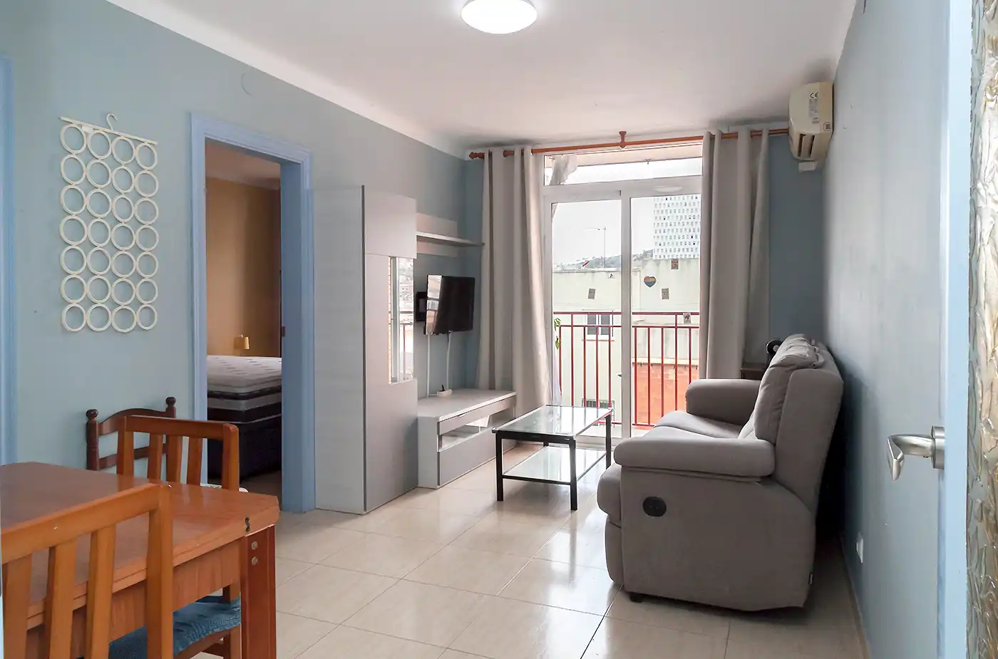 Sala d'estar de Àtic en venda en Santa Coloma de Gramenet amb Aire condicionat, Calefacció i Forn