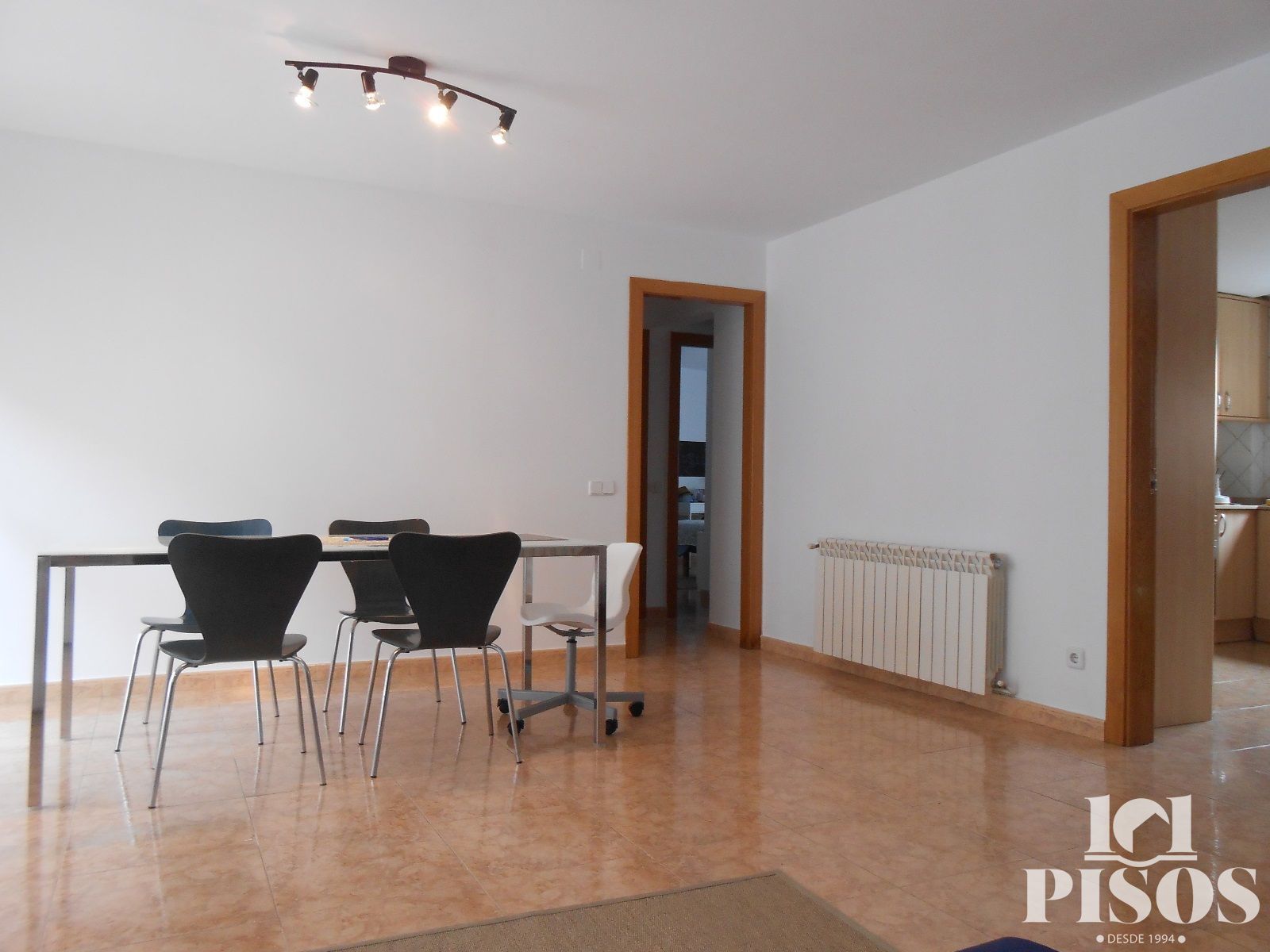 Menjador de Pis de lloguer en Sant Cugat del Vallès amb Calefacció, Parquet i Terrassa