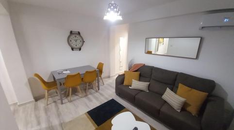 Foto 4 de Piso de alquiler en San Pascual,  Madrid Capital