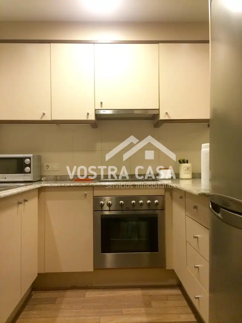 Cuina de Apartament de lloguer en Chiva amb Aire condicionat i Alarma
