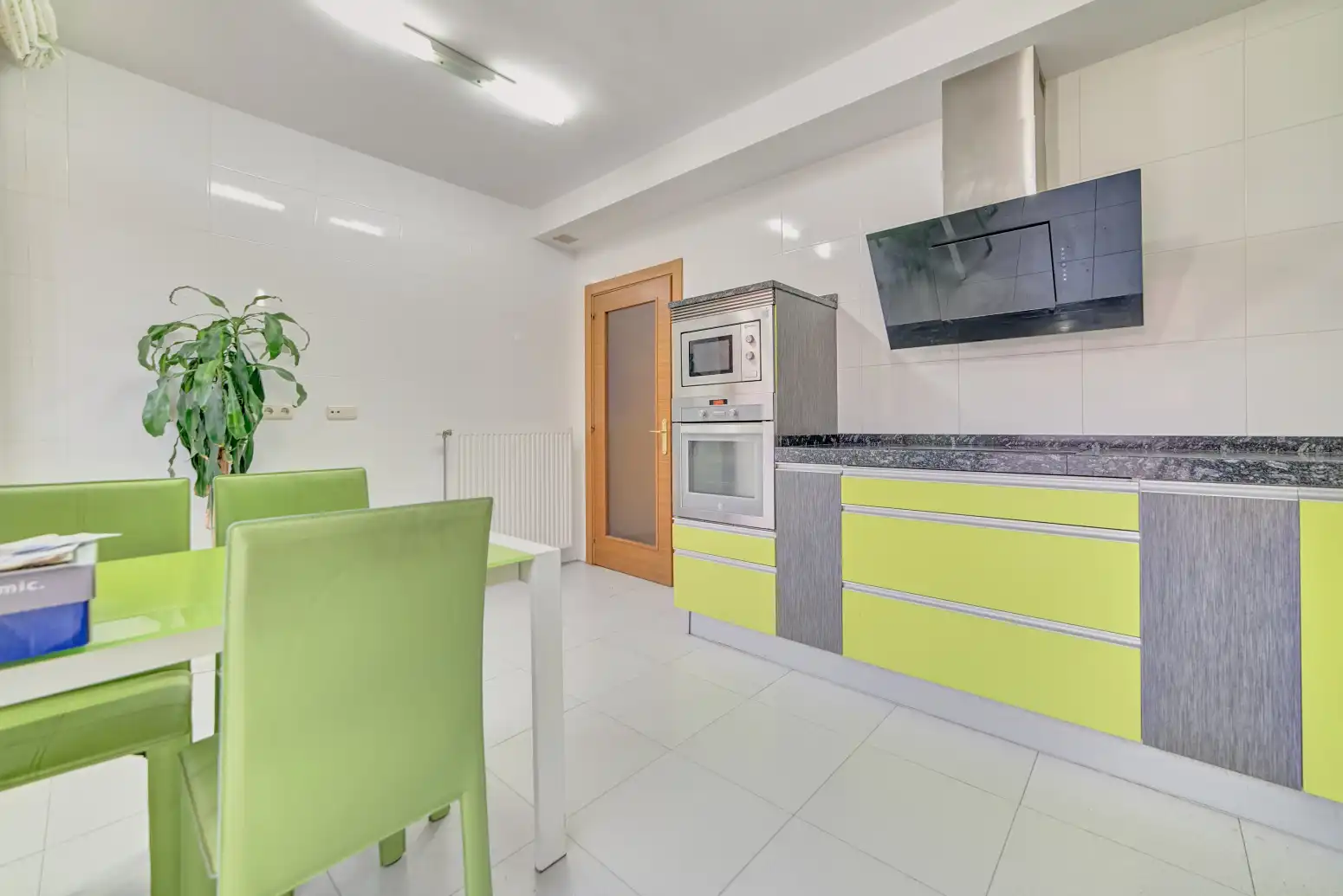 Cocina de Casa adosada en venta en Olite / Erriberri con Calefacción, Jardín privado y Parquet