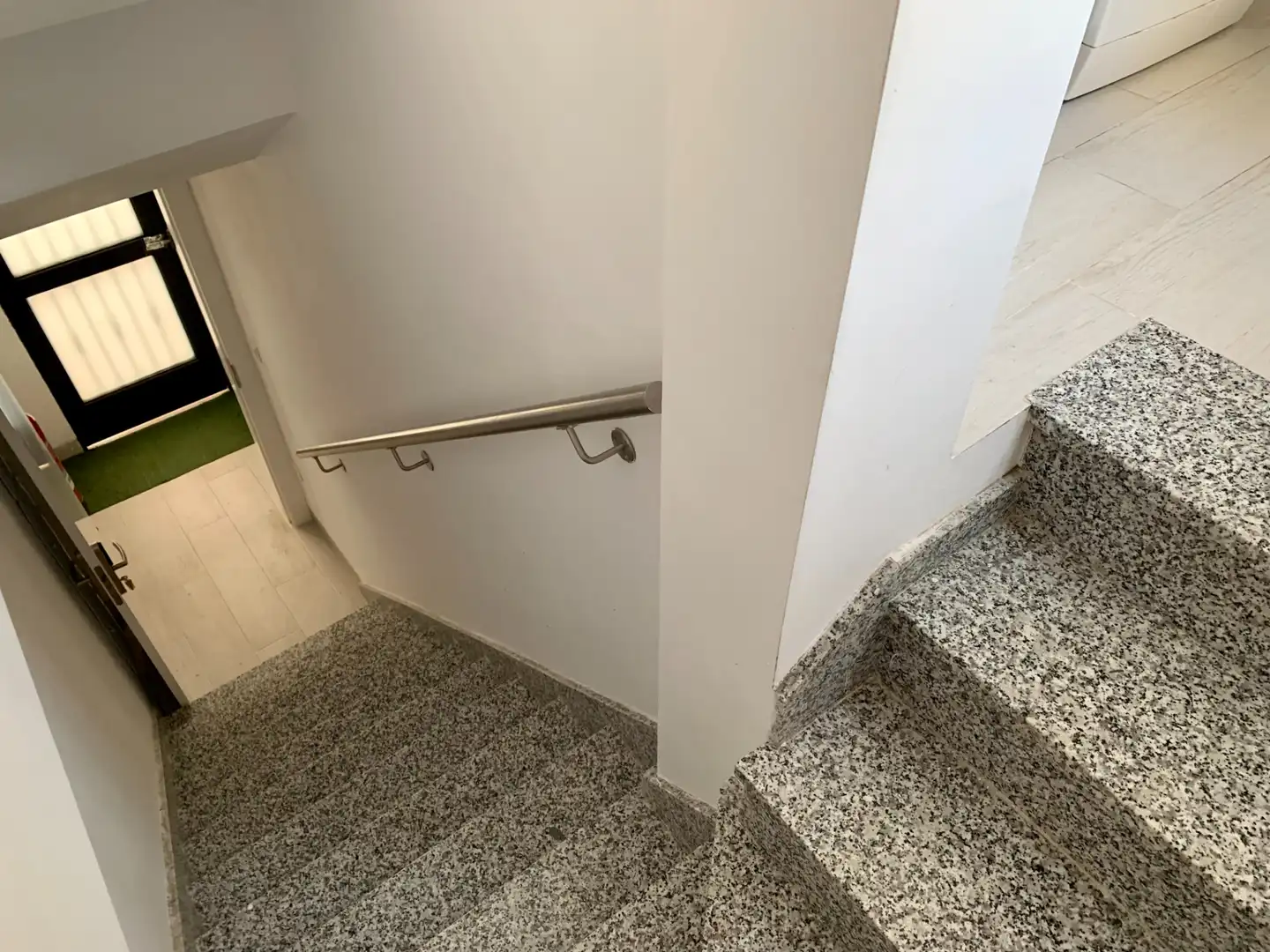 Attic for rent in Granada  with Air Conditioner, Heating and Parquet flooring
