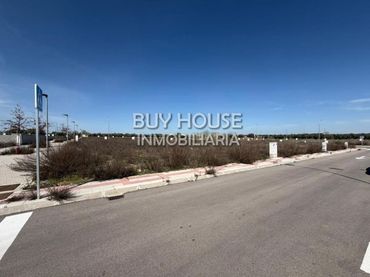 Terreny residencial en venda a Calle Montemayor