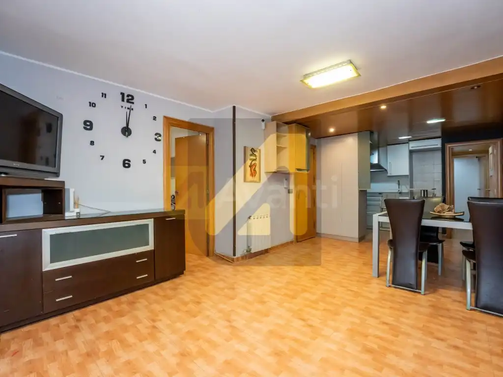 Cocina de Apartamento en venta en L'Hospitalet de Llobregat