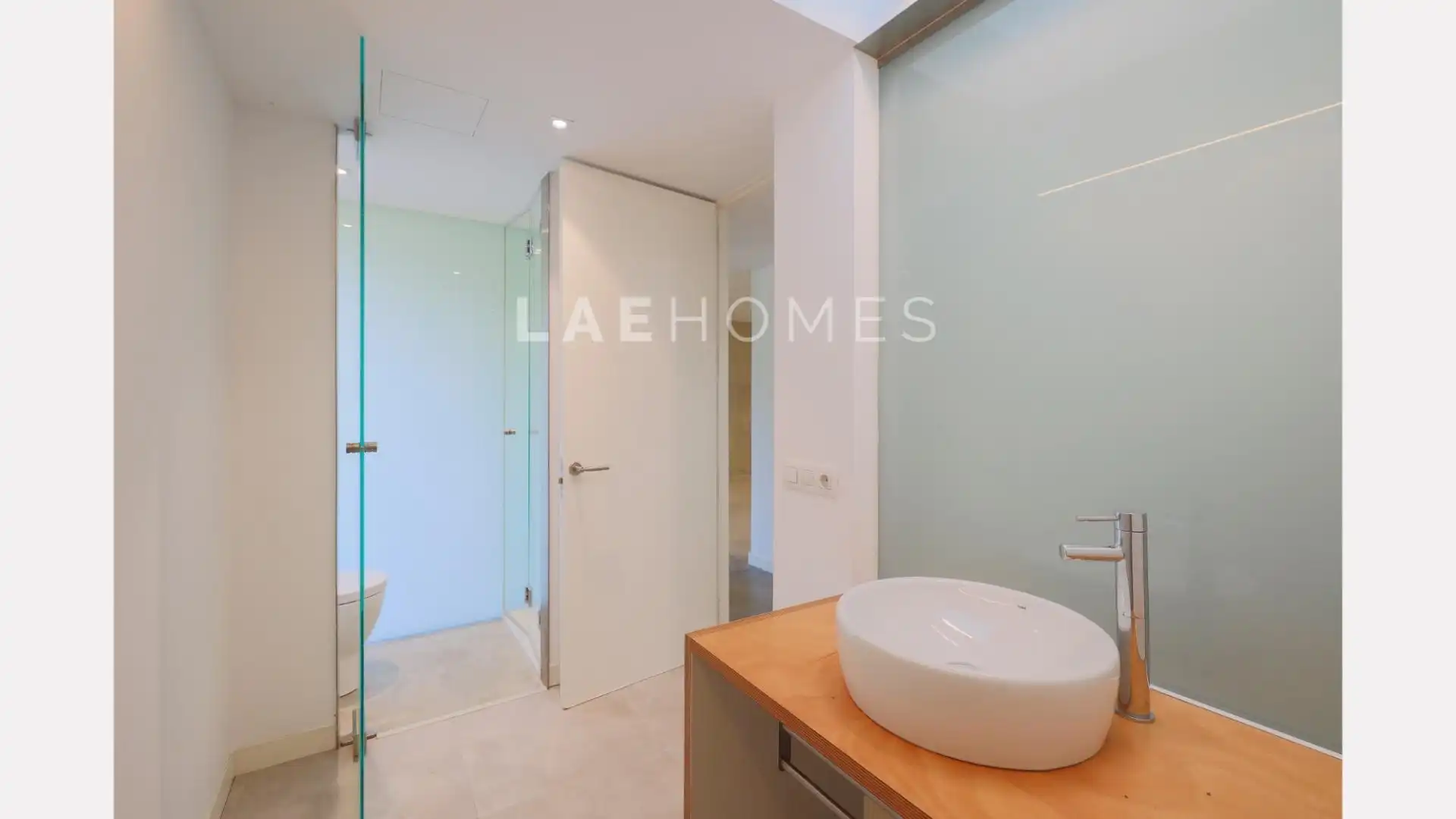 Baño de Casa o chalet en venta en Sant Cugat del Vallès con Aire acondicionado, Calefacción y Jardín privado
