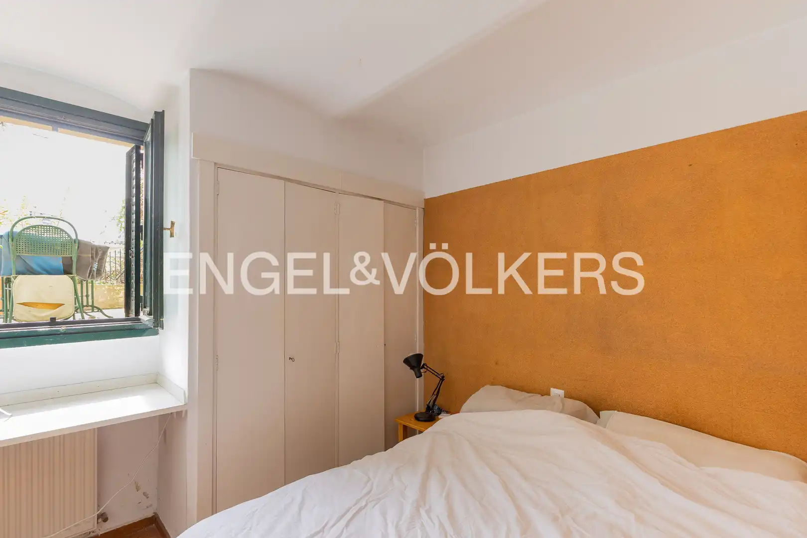 Bedroom of Houses for sale in Madrid  with Air Conditioner, Heating and Private garden