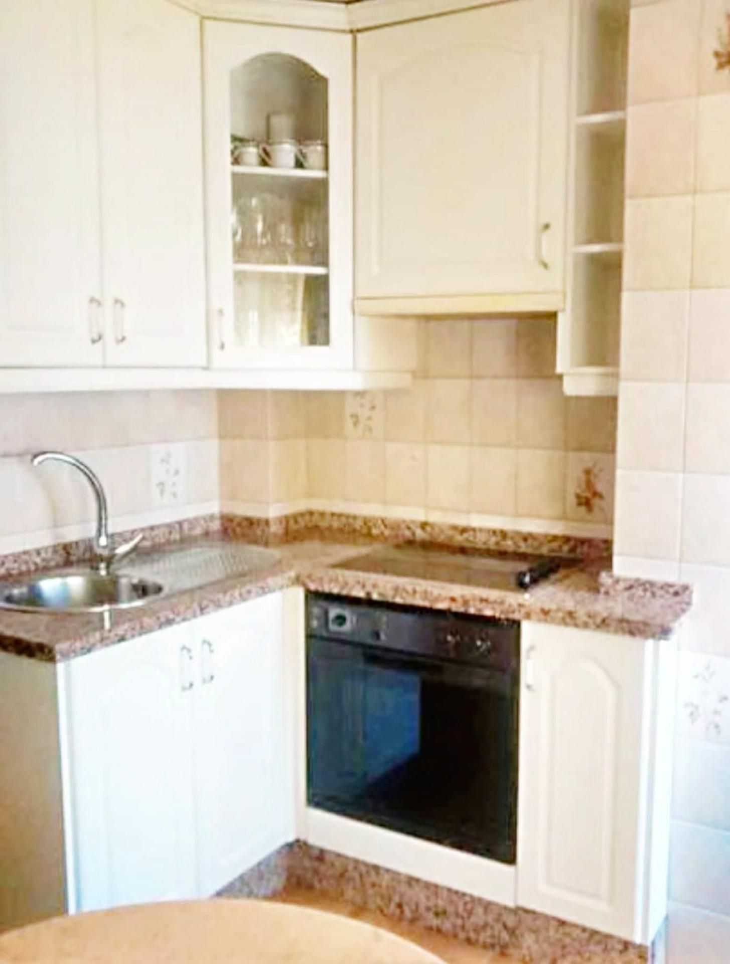 Kitchen of Flat for sale in  Sevilla Capital  with Air Conditioner