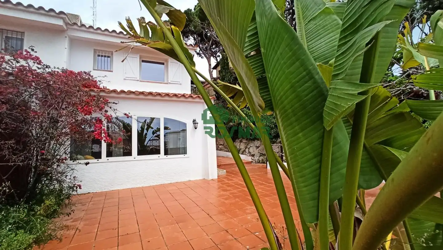 Casa amb piscina en venda a Fenals, imagen 32