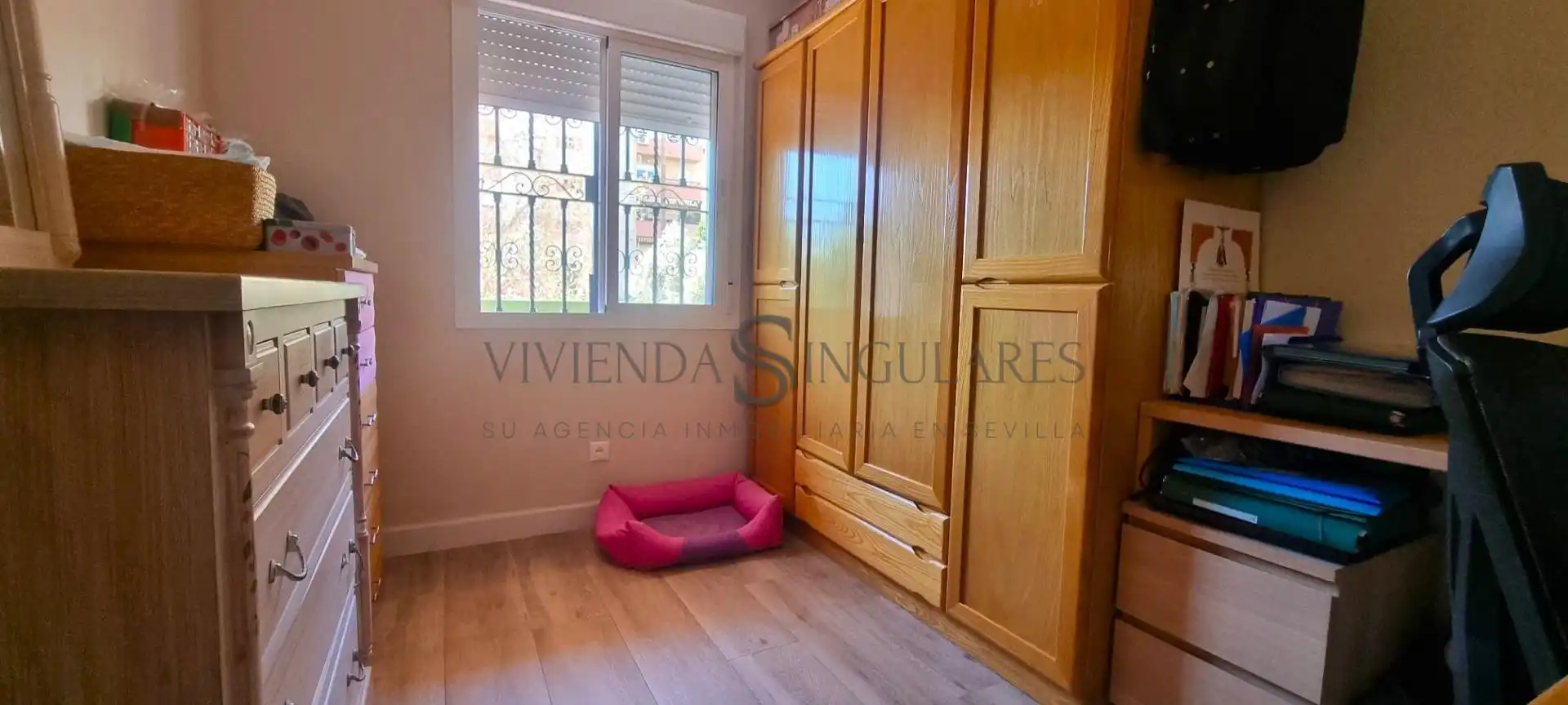 Bedroom of Flat for sale in Sevilla  with Air Conditioner, Heating and Private garden