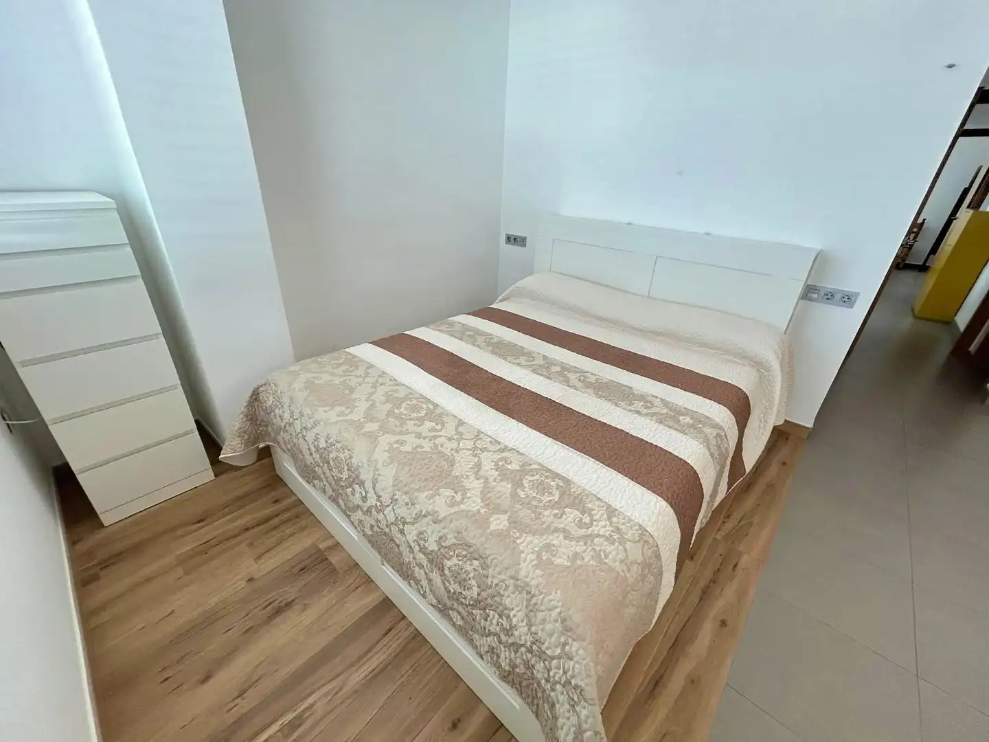 Habitación de Casa adosada en venta en Moncofa con Aire acondicionado, Terraza y Amueblado