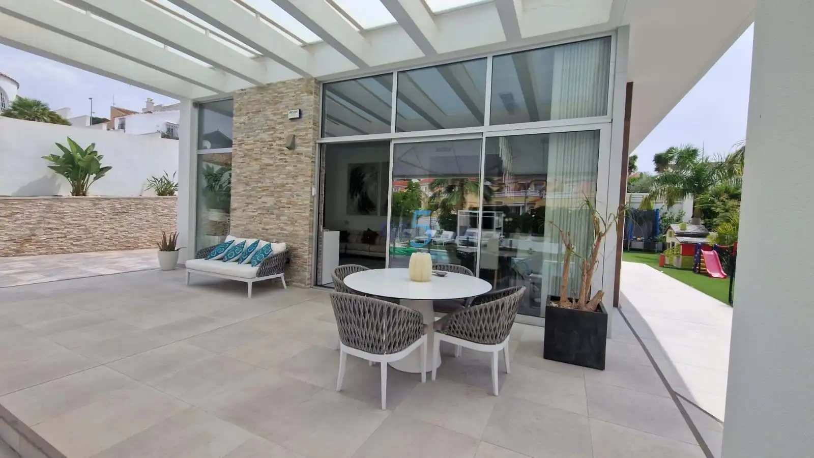 House with terrace for sale in Calle Venezuela, imagen 36