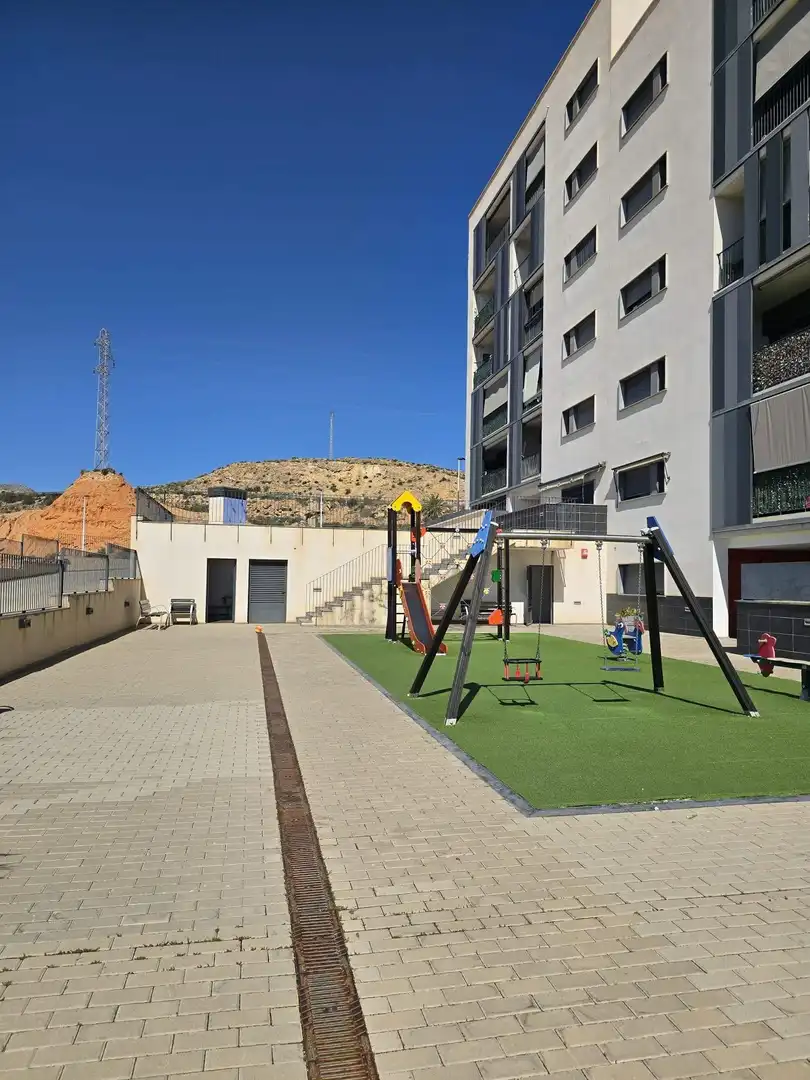 Parking de Piso en venta en Crevillent con Aire acondicionado, Parquet y Terraza