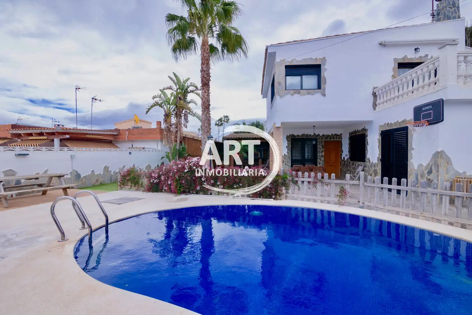 Garden of Houses for sale in L'Eliana  with Air Conditioner, Heating and Terrace
