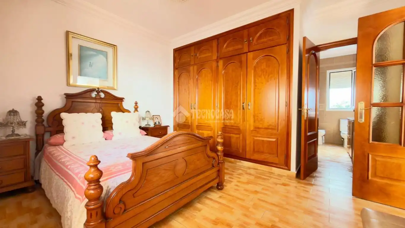 Casa con terraza en venta en San Enrique - Guadiaro -  Pueblo Nuevo, imagen 18