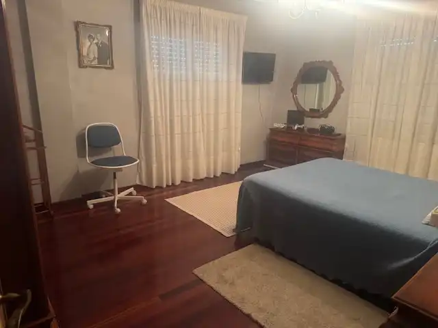 Dormitori de Casa o xalet en venda en Castropol amb Calefacció, Jardí privat i Parquet
