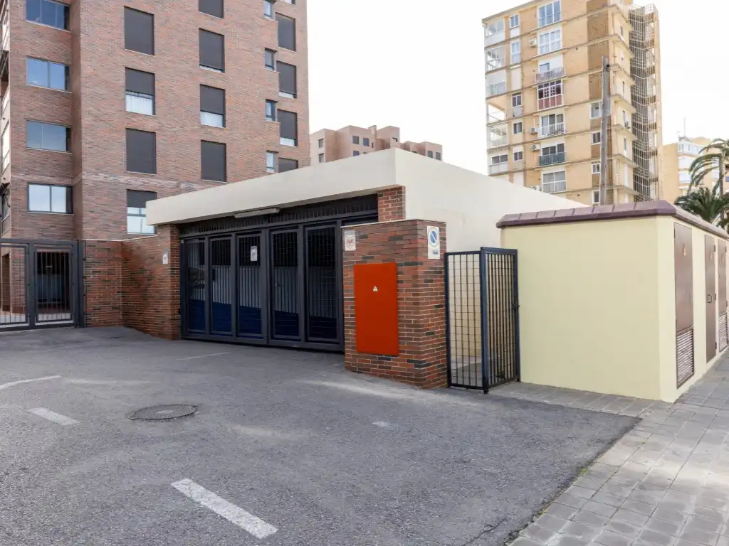 Vista exterior de Garaje en venta en Alicante / Alacant