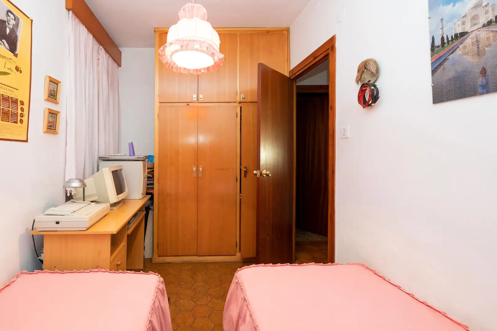 Flat for rent in N/A, 1, Camino de Ronda