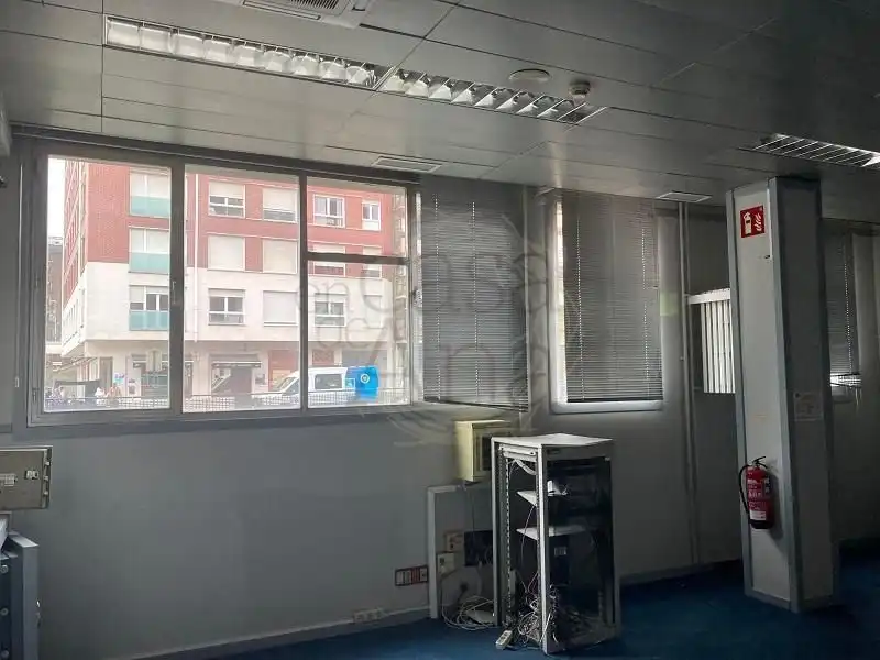 Local comercial en venda a Nerbioi Kalea, imagen 3