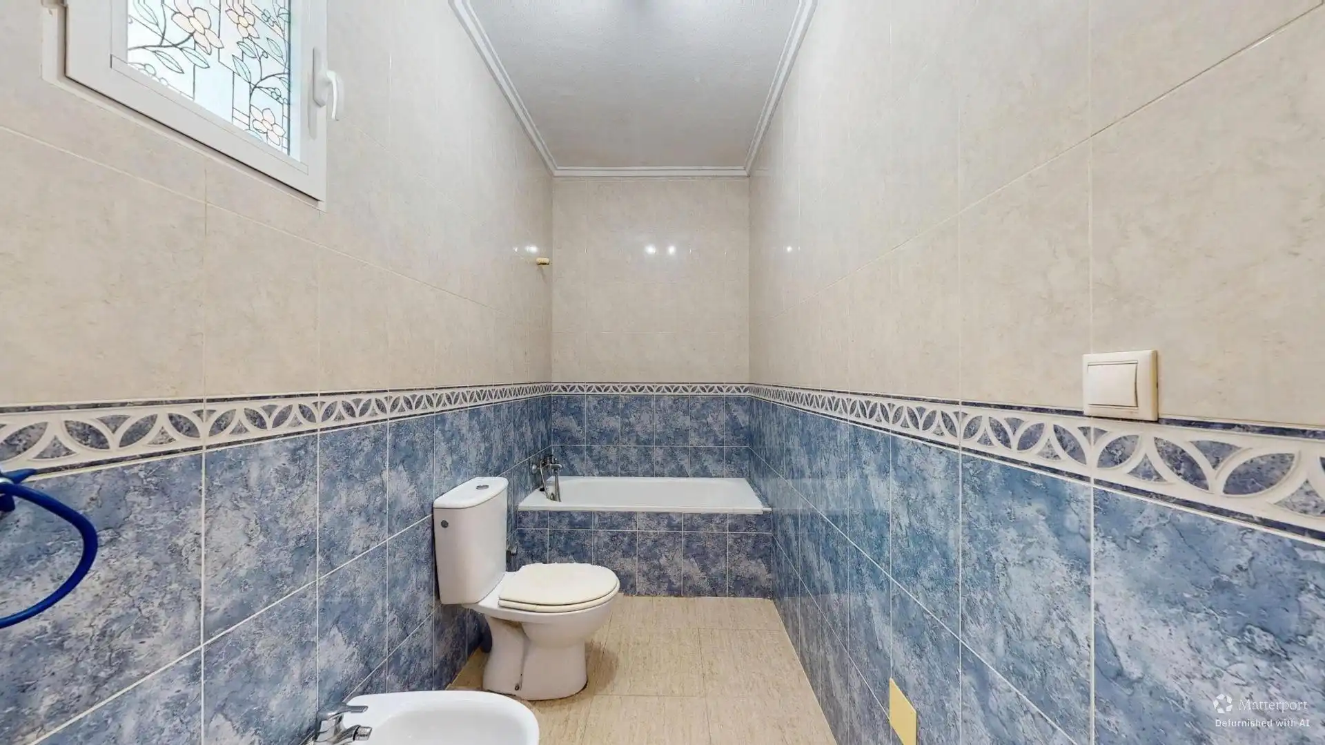 Baño de Casa adosada en venta en Monforte del Cid con Jardín privado
