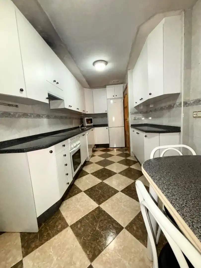 Flat with lift to rent in Avenida Cañada Real 18, imagen 5