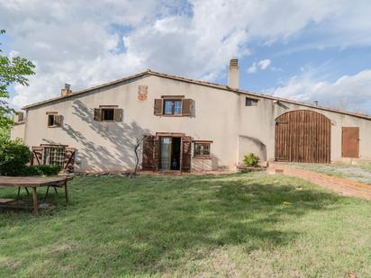 Vista exterior de Finca rústica en venda en Sils amb Calefacció i Jardí privat