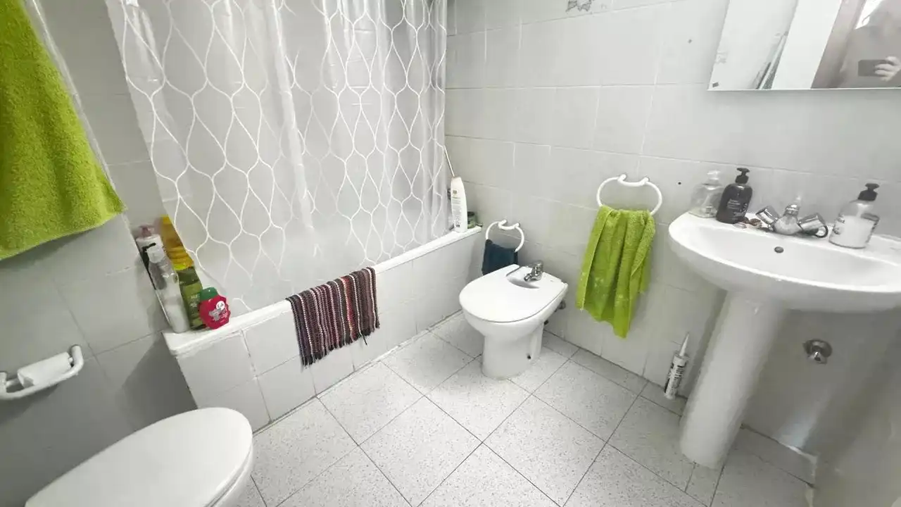 Apartament amb balcó en venda a Carrer Bisbe Serra 10, imagen 8