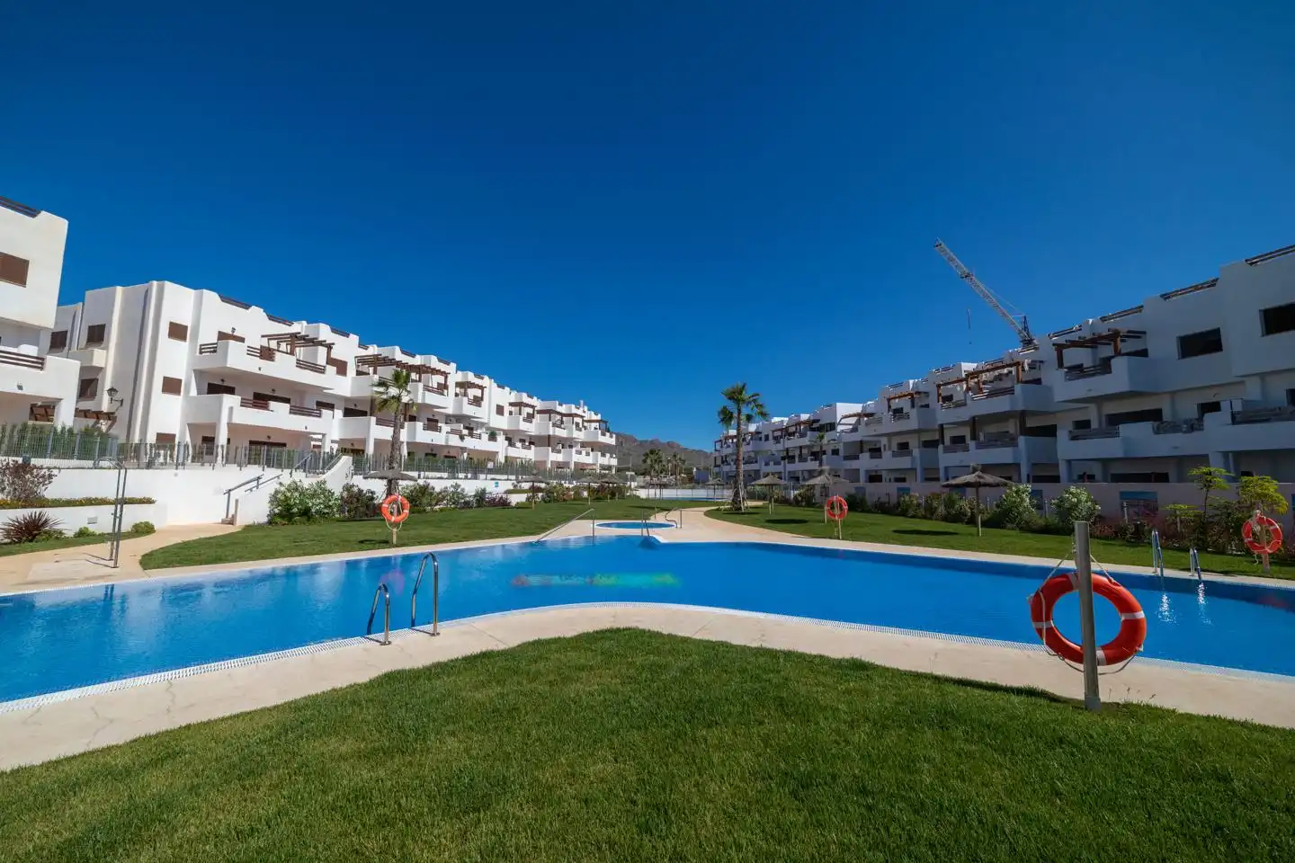 Vista exterior de Casa o xalet en venda en Pulpí amb Aire condicionat, Terrassa i Piscina