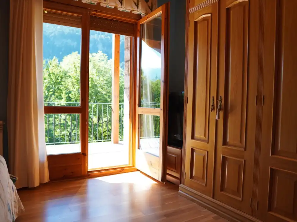 Bedroom of Houses for sale in Bielsa, Huesca