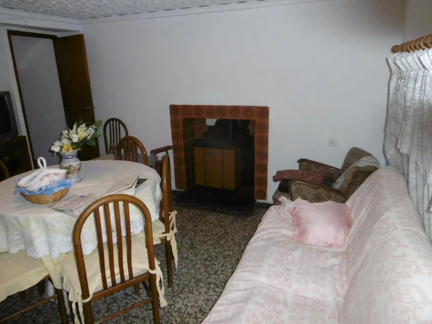 Sala d'estar de Finca rústica en venda en Vall d'Alba amb Terrassa, Traster i Balcó