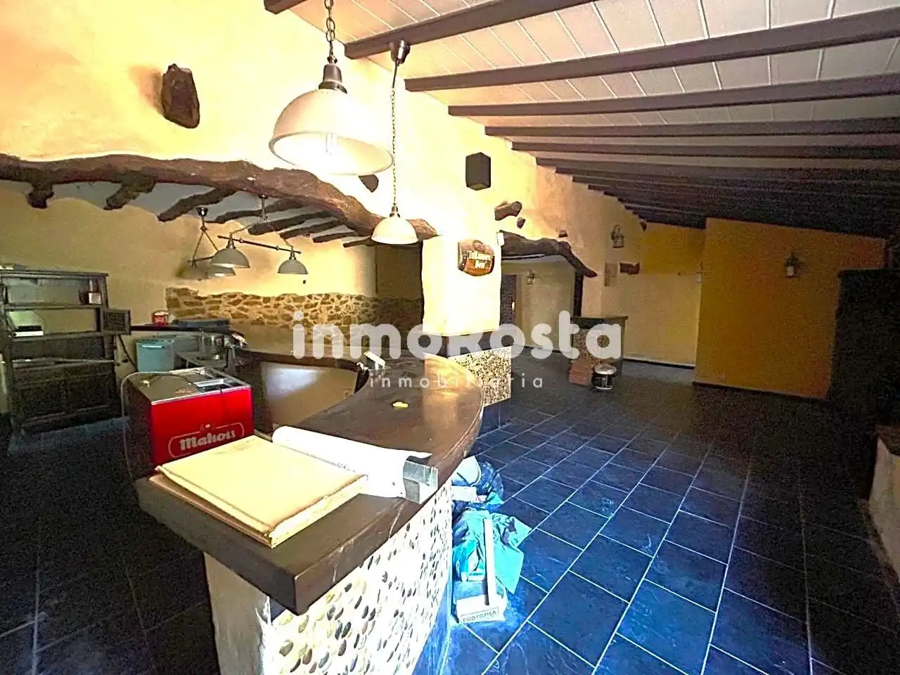Commercial properties for sale in Villajoyosa / La Vila Joiosa  with Air Conditioner