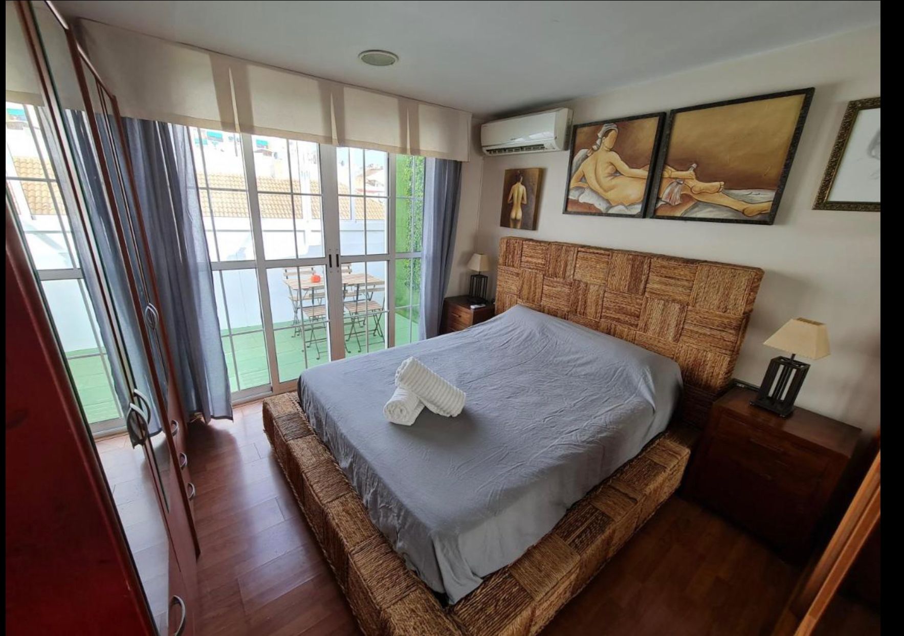 Dormitori de Àtic de lloguer en Málaga Capital amb Aire condicionat, Calefacció i Moblat