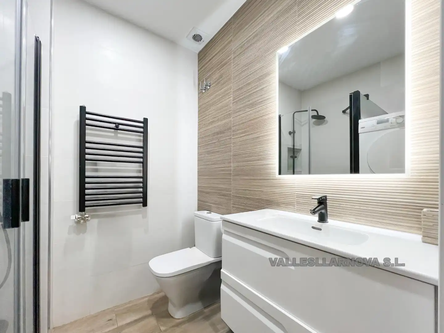 Baño de Dúplex en venta en Parets del Vallès con Aire acondicionado, Calefacción y Balcón