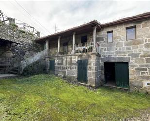 Vista exterior de Casa o xalet en venda en San Amaro amb Jardí privat, Traster i Piscina