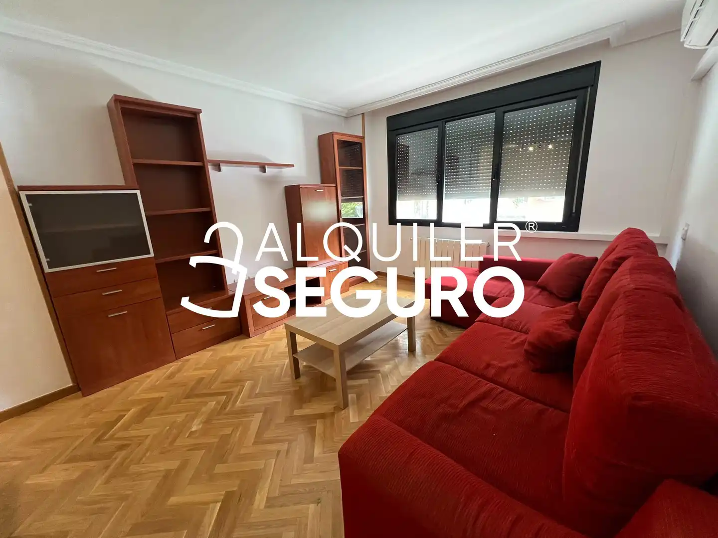 Living room of Flat for rent in Tres Cantos  with Air Conditioner, Heating and Swimming Pool