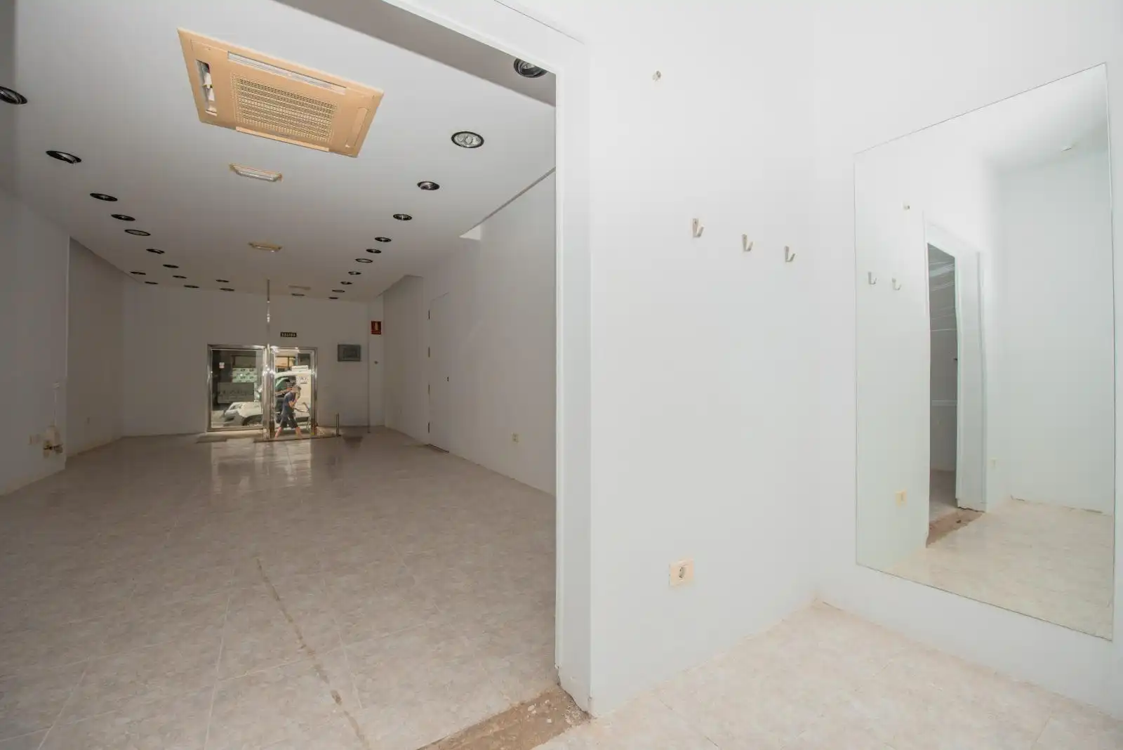Local comercial en alquiler en Calle SAN BERNARDO, imagen 7