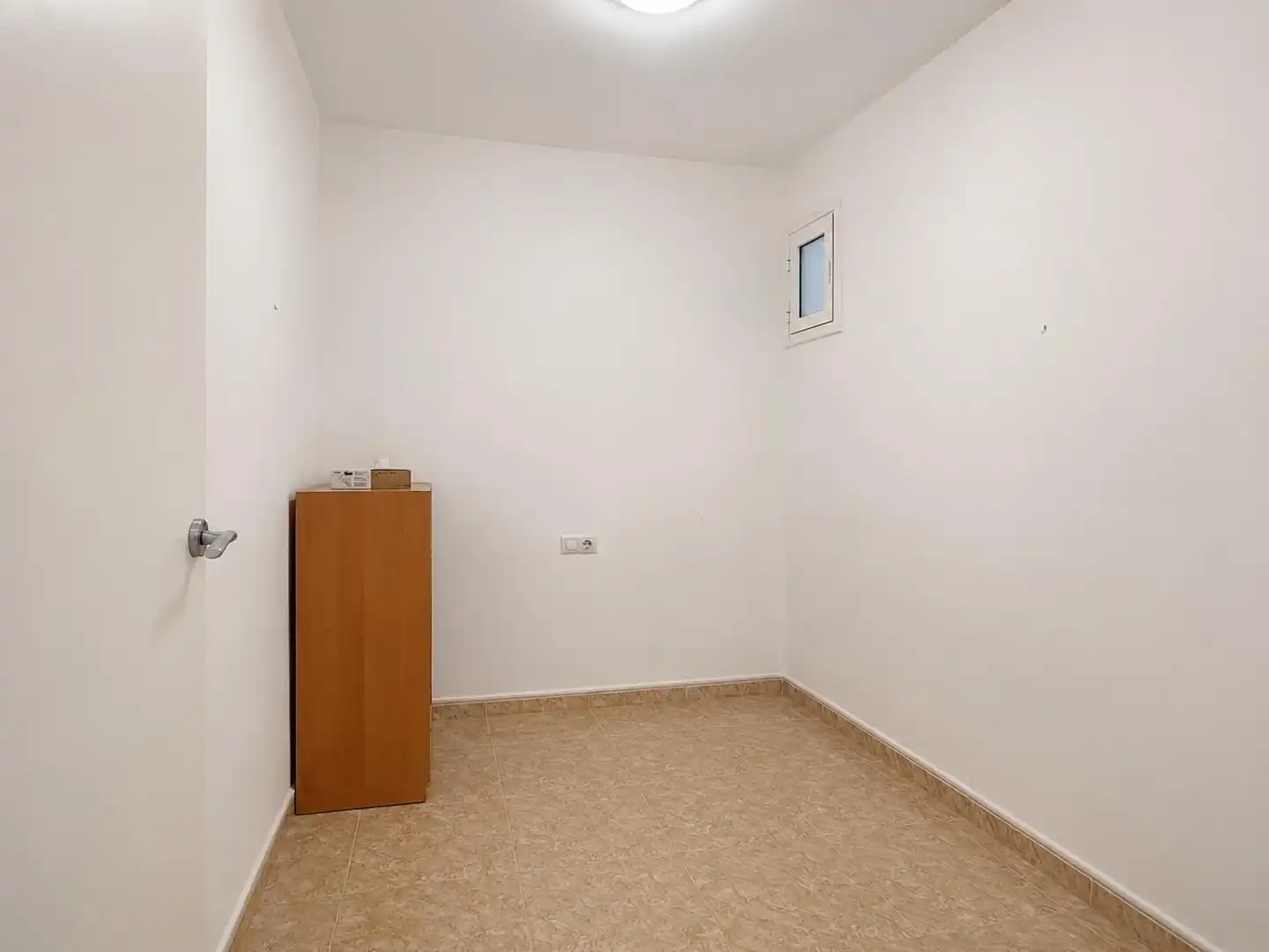 Flat for sale in Sabadell  with Air Conditioner and Storage room