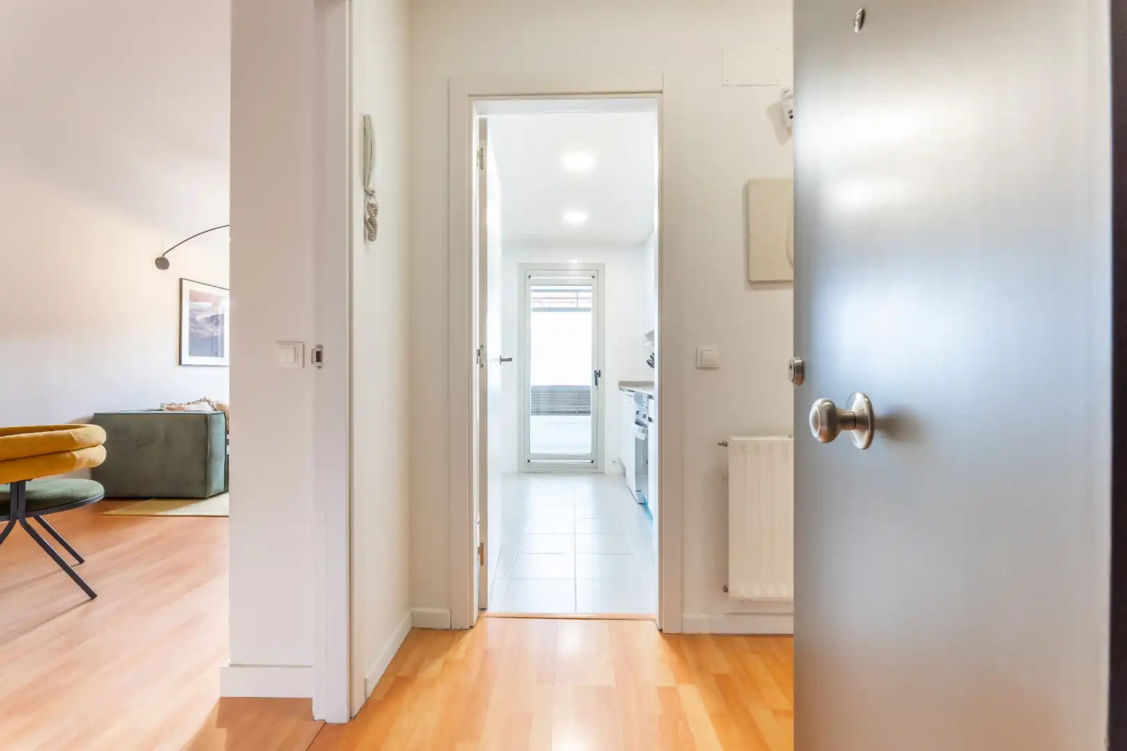 Ground floor for rent in Madrid  with Air Conditioner, Heating and Parquet flooring