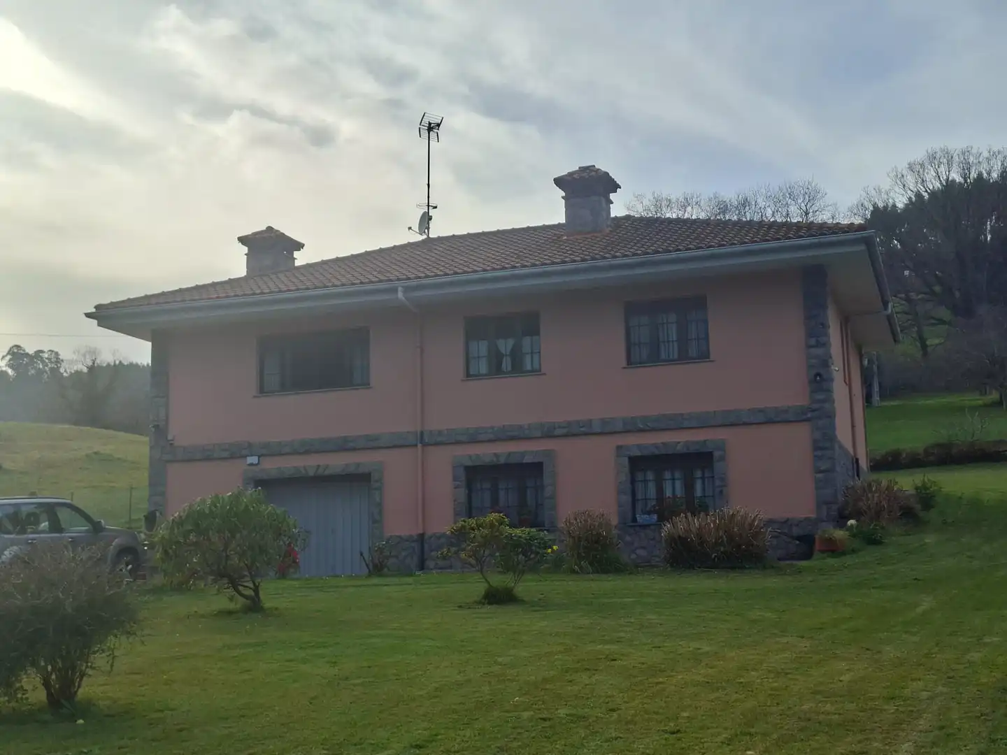 Exterior view of Houses for sale in Soto del Barco  with Heating, Private garden and Parquet flooring