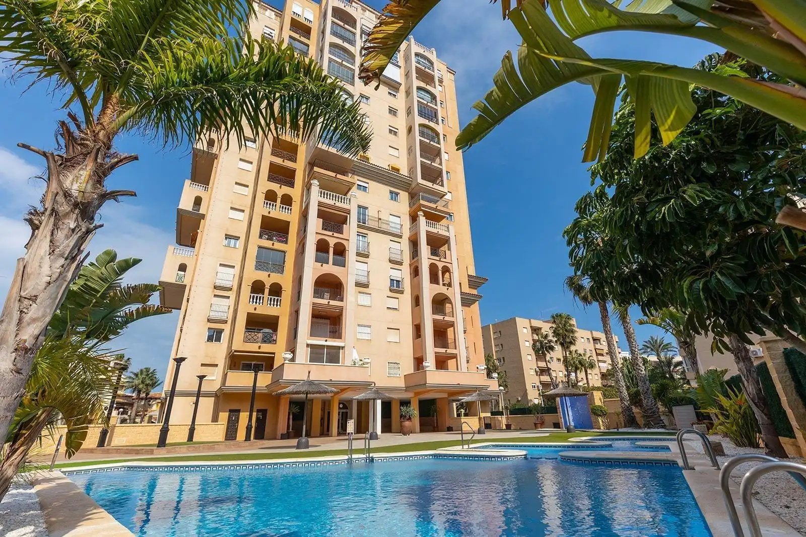 Apartament amb terrassa en venda a Playa de los Locos, imagen 23