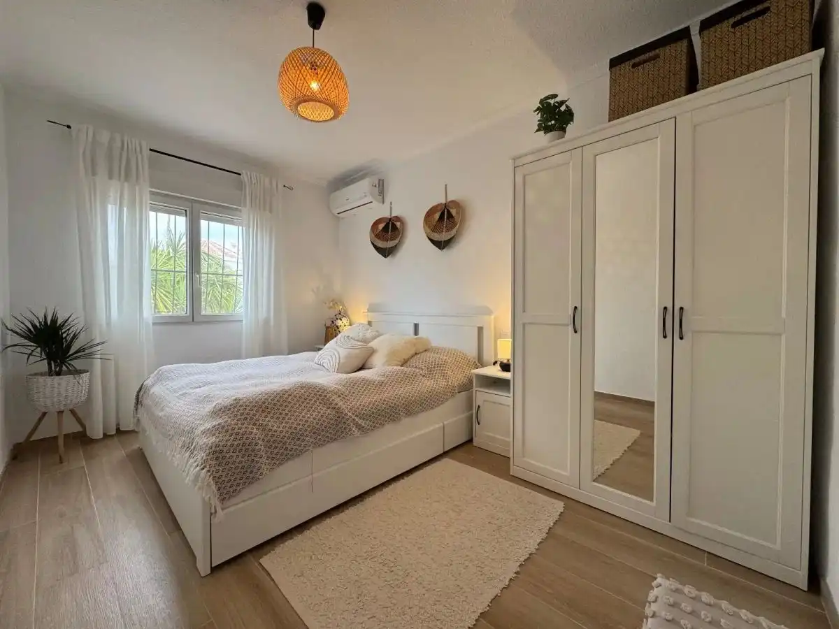 Habitación de Casa o chalet en venta en Rojales con Jardín privado